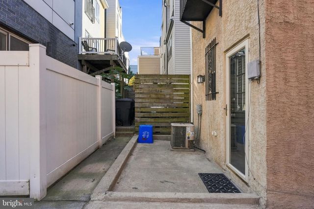 859 N LAWRENCE ST, Philadelphia, PA 19123
