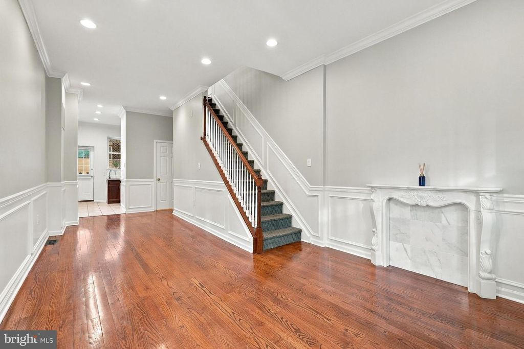 859 N LAWRENCE ST, PHILADELPHIA, PA 19123 — photo 4