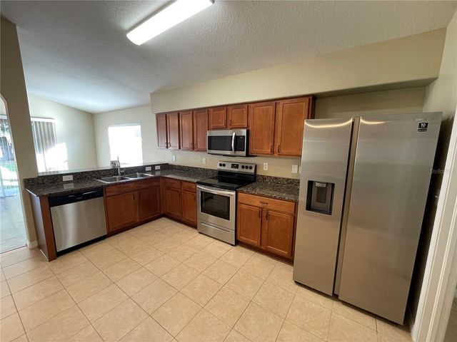 7128 ROYAL GEORGE COURT, Wesley Chapel, FL 33545