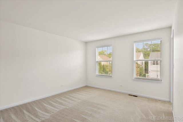 5734 OAK RIDGE Way -45, Lisle, IL 60532