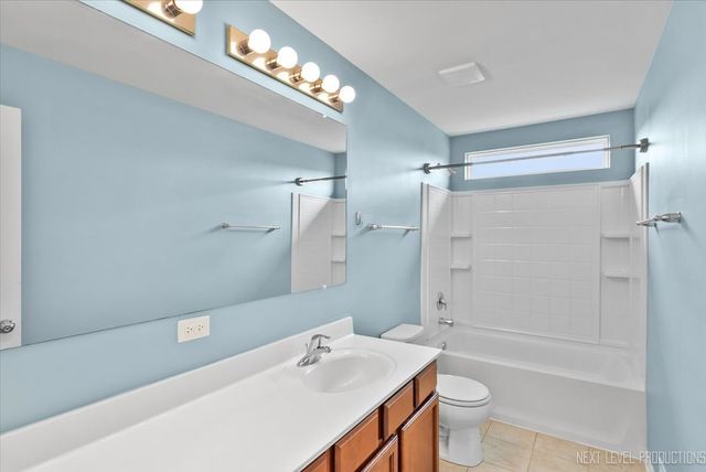 5734 OAK RIDGE Way -45, Lisle, IL 60532