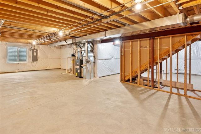 5734 OAK RIDGE Way -45, Lisle, IL 60532