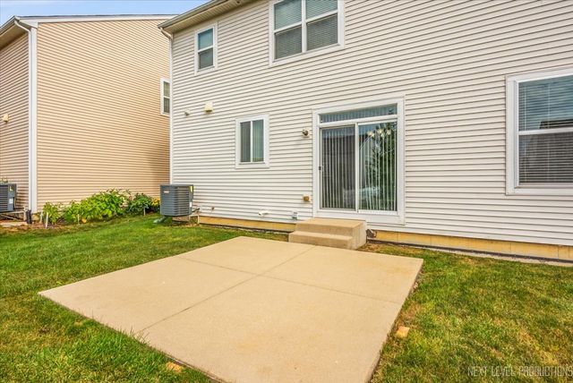 5734 OAK RIDGE Way -45, Lisle, IL 60532