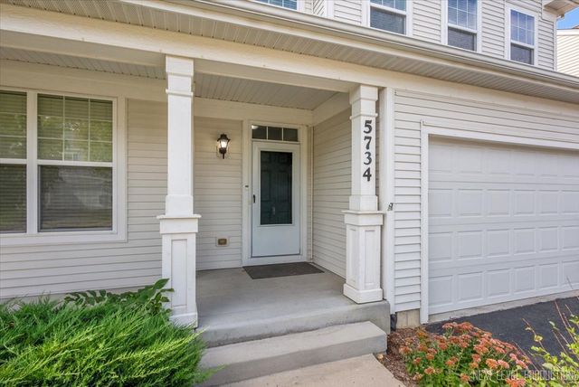 5734 OAK RIDGE Way -45, Lisle, IL 60532