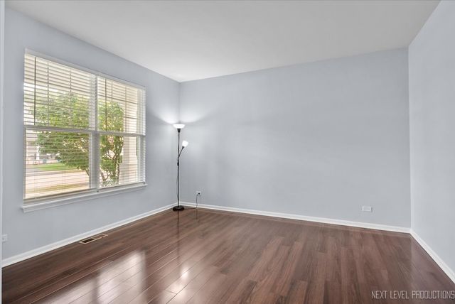 5734 OAK RIDGE Way -45, Lisle, IL 60532