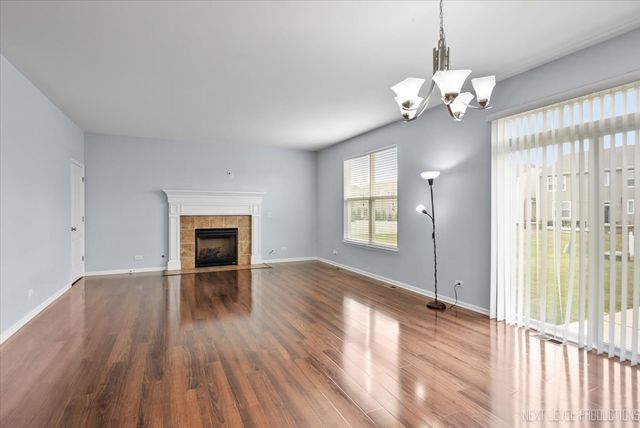 5734 OAK RIDGE Way -45, Lisle, IL 60532