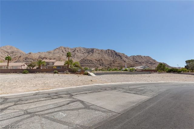 6881 Mountridge Drive, Las Vegas, NV 89110