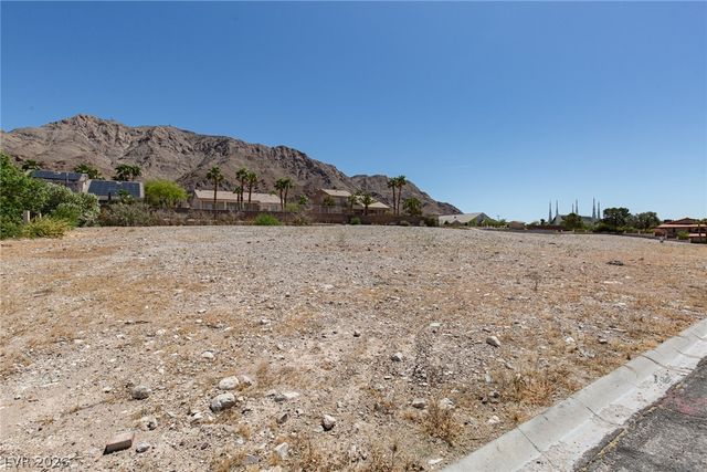 6881 Mountridge Drive, Las Vegas, NV 89110
