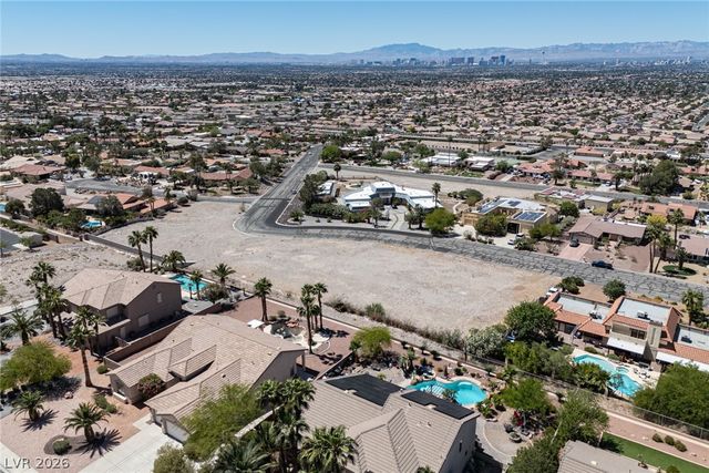 6881 Mountridge Drive, Las Vegas, NV 89110