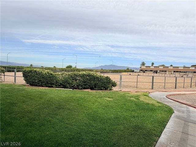 6881 Mountridge Drive, Las Vegas, NV 89110