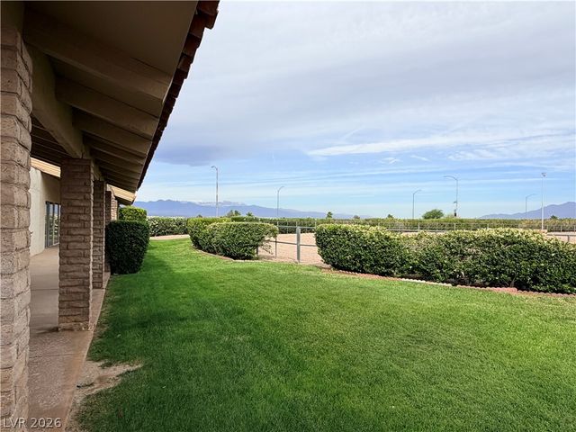 6881 Mountridge Drive, Las Vegas, NV 89110