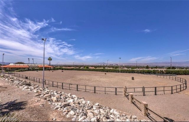 6881 Mountridge Drive, Las Vegas, NV 89110