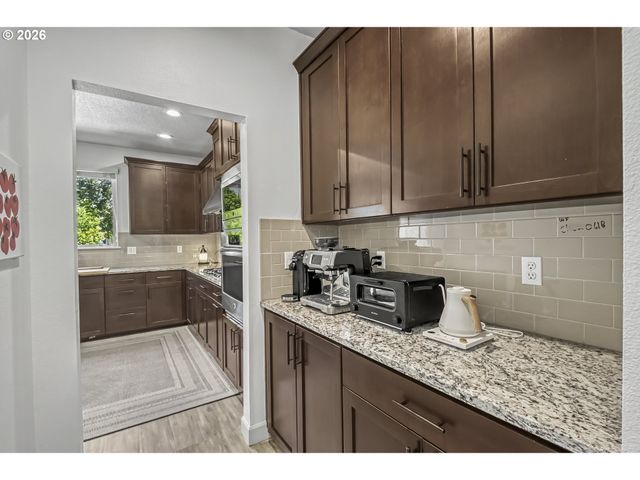 1424 Nw GOODWIN St, Camas, WA 98607