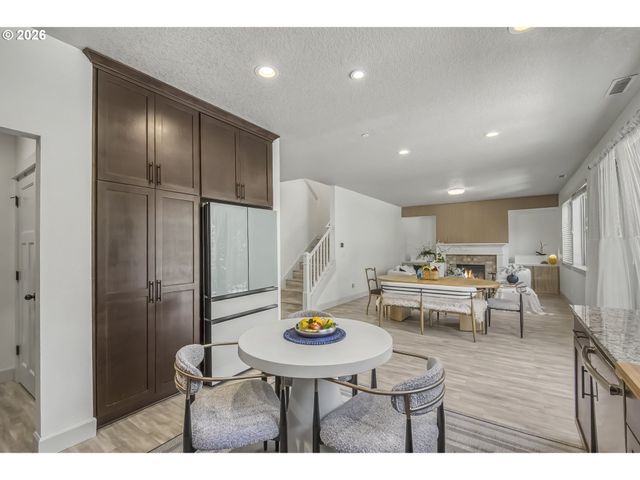 1424 Nw GOODWIN St, Camas, WA 98607