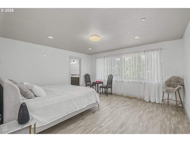 1424 Nw GOODWIN St, Camas, WA 98607