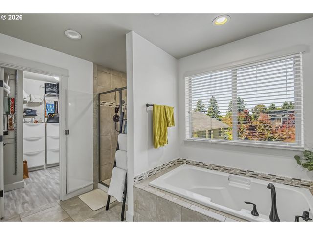1424 Nw GOODWIN St, Camas, WA 98607