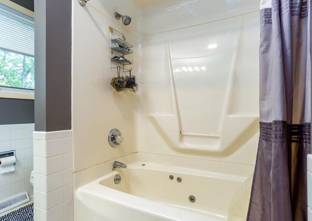 2329 Summit Drive, Janesville, WI 53548