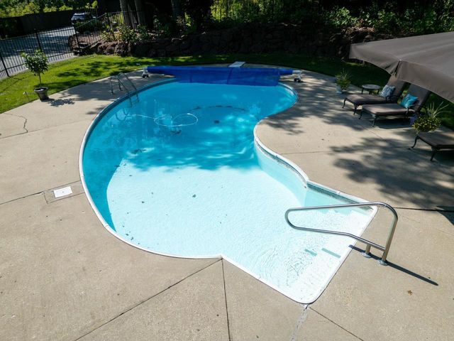 2329 Summit Drive, Janesville, WI 53548