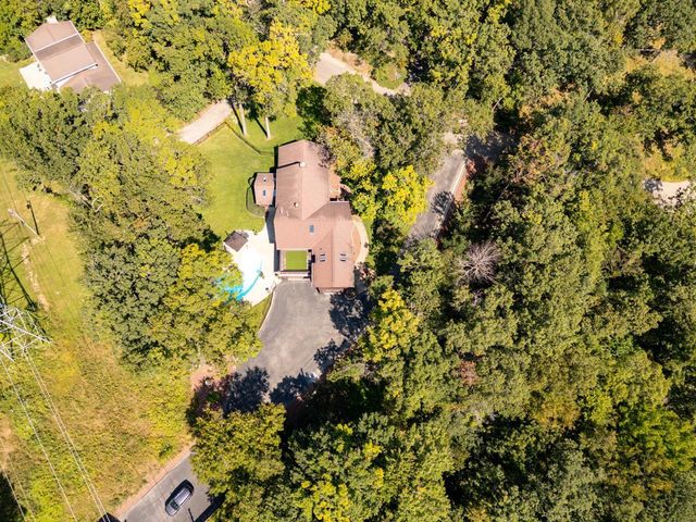 2329 Summit Drive, Janesville, WI 53548