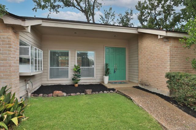 12800 Briar Forest Drive 117, Houston, TX 77077