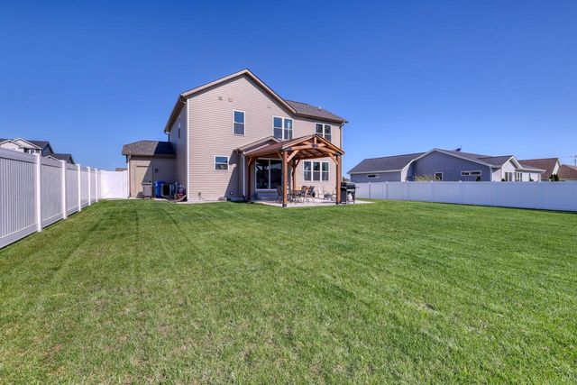 1421 Beacon DRIVE, Watertown, WI 53098