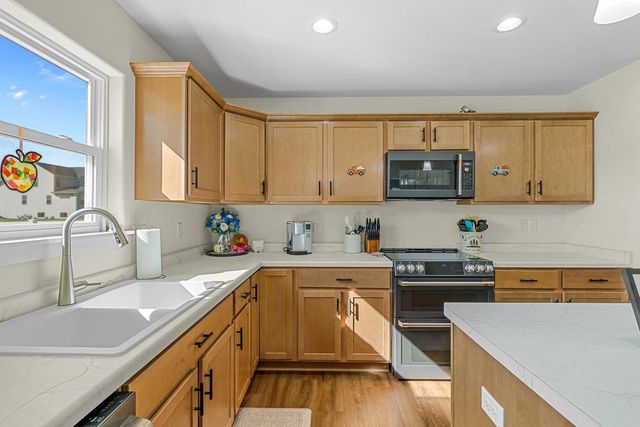 1421 Beacon DRIVE, Watertown, WI 53098