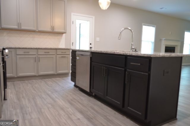 4351 Cornwall Drive, Forsyth, GA 31029