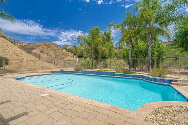 29164 Harmony Way, Saugus, CA 91390