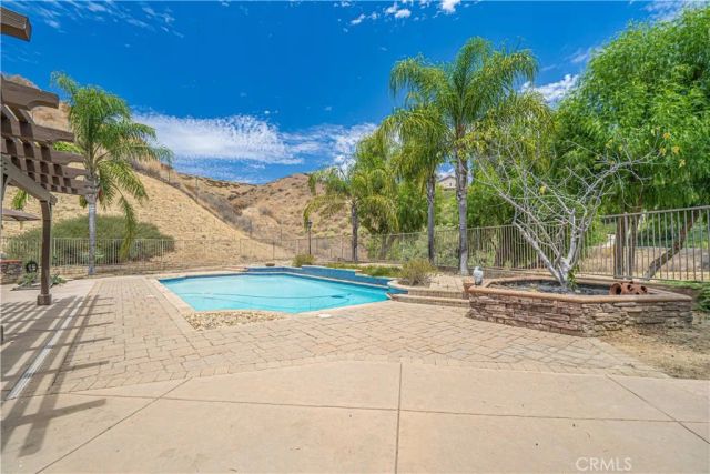 29164 Harmony Way, Saugus, CA 91390