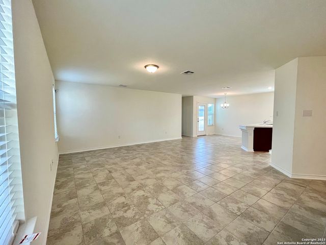 8405 AMISTAD CV, Converse, TX 78109