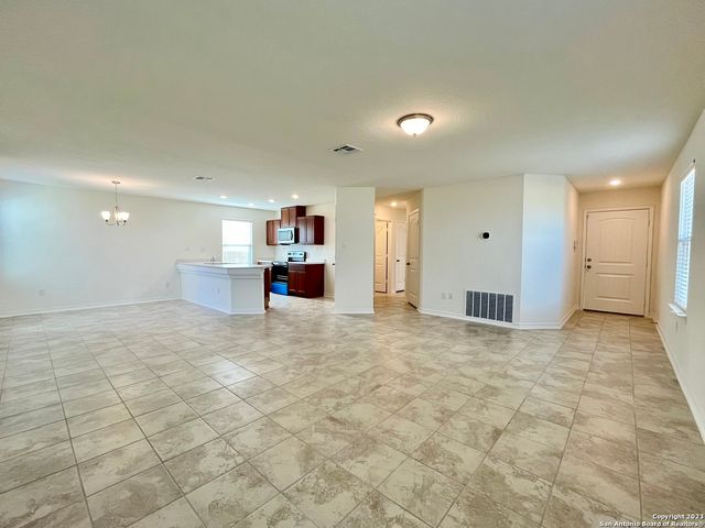 8405 AMISTAD CV, Converse, TX 78109