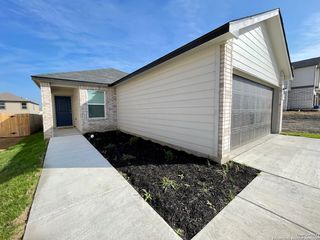 8405 AMISTAD CV, Converse, TX 78109