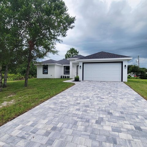3845 NW 27th Avenue, Okeechobee, FL 34972