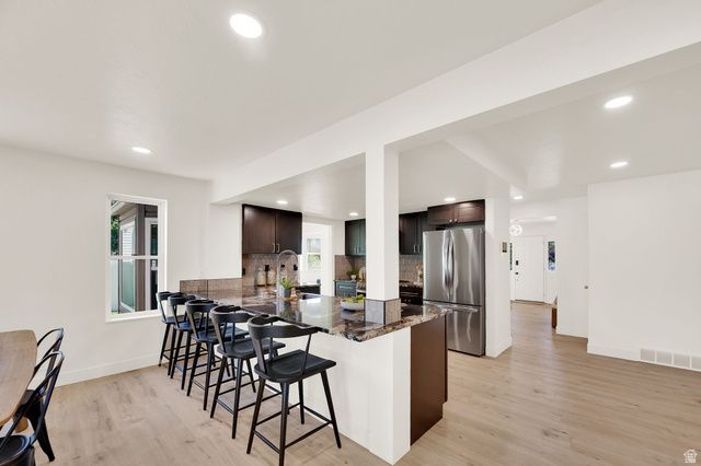 9709 S CAMBERLEY CIR, Sandy, UT 84092