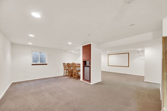 9709 S CAMBERLEY CIR, Sandy, UT 84092