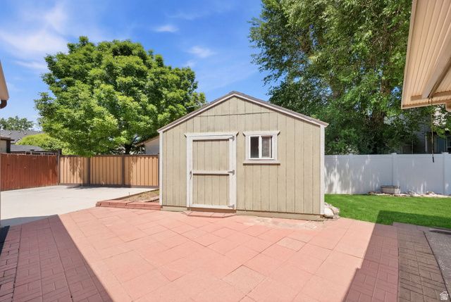 9709 S CAMBERLEY CIR, Sandy, UT 84092