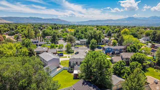 9709 S CAMBERLEY CIR, Sandy, UT 84092