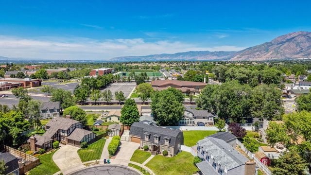 9709 S CAMBERLEY CIR, Sandy, UT 84092