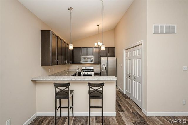 746 Windberry Court, Kirkwood, MO 63122
