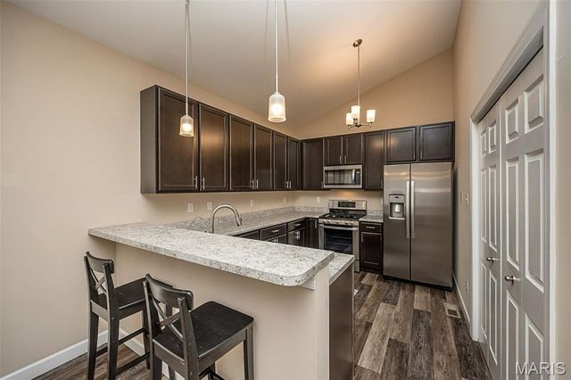 746 Windberry Court, Kirkwood, MO 63122