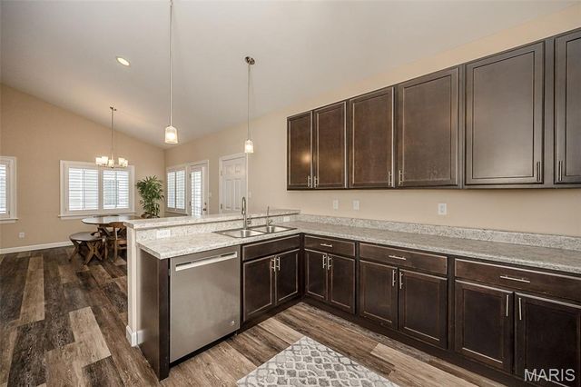 746 Windberry Court, Kirkwood, MO 63122