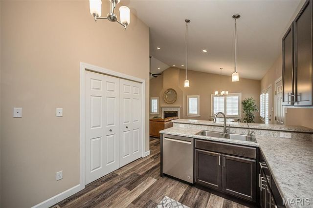 746 Windberry Court, Kirkwood, MO 63122