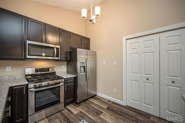 746 Windberry Court, Kirkwood, MO 63122