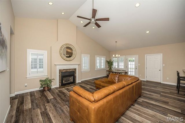 746 Windberry Court, Kirkwood, MO 63122