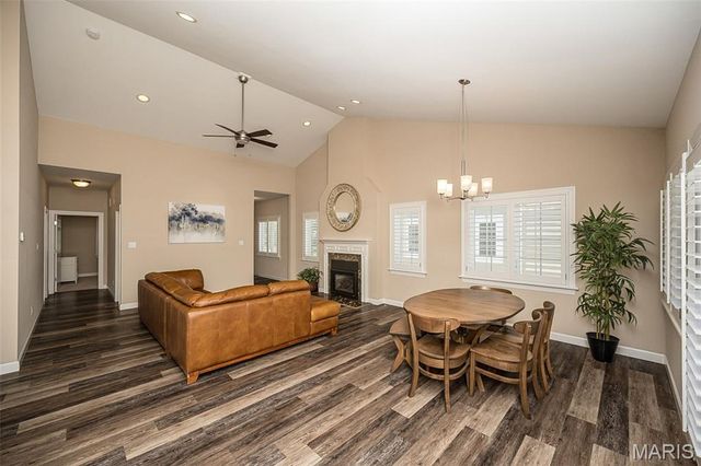 746 Windberry Court, Kirkwood, MO 63122