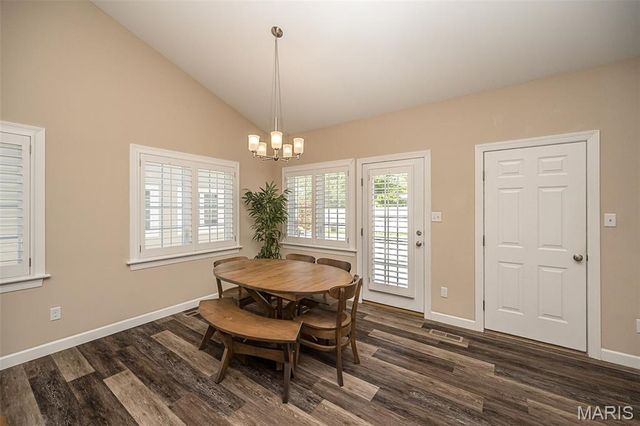 746 Windberry Court, Kirkwood, MO 63122