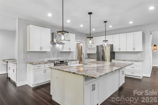 157 Allen Drive, Fletcher, NC 28732