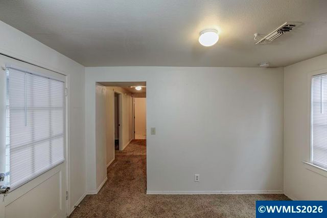 390 McNary Av NW, Salem, OR 97304