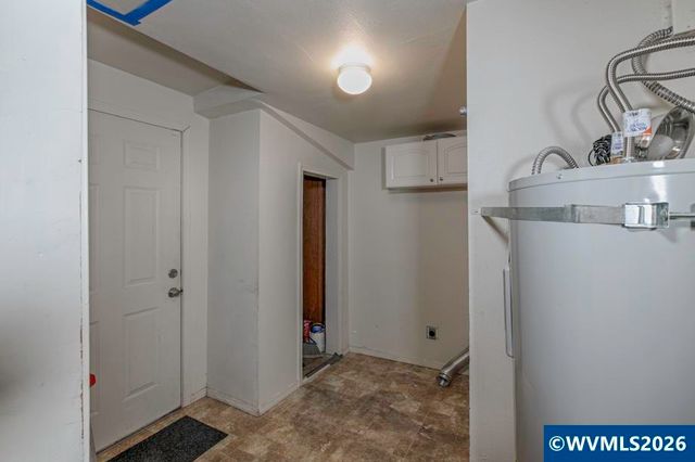 390 McNary Av NW, Salem, OR 97304