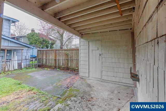 390 McNary Av NW, Salem, OR 97304